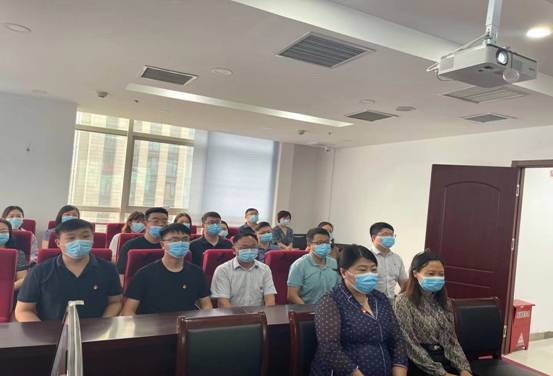 第十黨支部組織豫信公司干部、職工收看收聽“七一”建黨100周年慶祝大會簡報(bào)