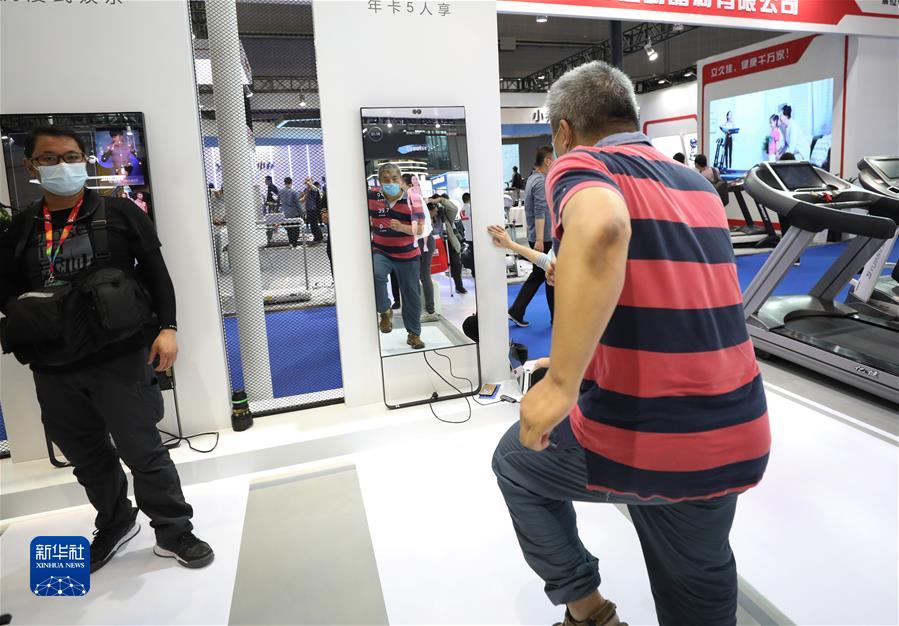 (新華全媒頭條·圖文互動(dòng))(13)書寫體育強(qiáng)國(guó)逐夢(mèng)奮進(jìn)新篇章——以習(xí)近平同志為核心的黨中央關(guān)心體育事業(yè)發(fā)展紀(jì)實(shí)