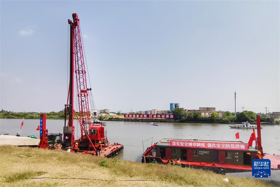 (圖文互動)(11)“中國經(jīng)濟發(fā)展前景一定會更加光明”——習(xí)近平總書記引領(lǐng)統(tǒng)籌推進高質(zhì)量發(fā)展和高水平安全述評